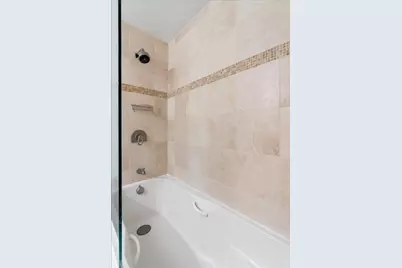 1560 N Sandburg Terrace #4301-4303, Chicago, IL 60610 - Photo 26