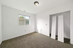 13906 Central Park Ave, Robbins, IL 60472 - Photo 12