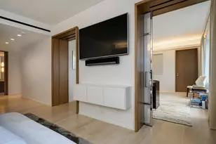 180 E Pearson St, Chicago, IL 60611 - Photo 40