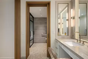 180 E Pearson St, Chicago, IL 60611 - Photo 46