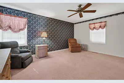 25651 W Illinois Route 60 Highway, Grayslake, IL 60030 - Photo 20