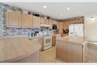 25651 W Illinois Route 60 Highway, Grayslake, IL 60030 - Photo 6