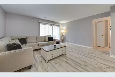 4925 W 109th Street #101, Oak Lawn, IL 60453 - Photo 6