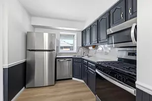 11531 S Kolmar Ave, Alsip, IL 60803 - Photo 6