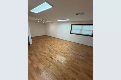 8901 Octavia Avenue, Morton Grove, IL 60053 - Photo 14