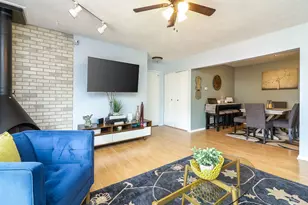 635 Limerick Ln, Schaumburg, IL 60193 - Photo 4