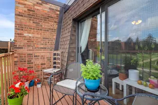 635 Limerick Ln, Schaumburg, IL 60193 - Photo 12