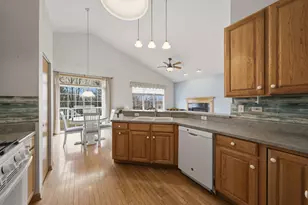 18144 Lake Shore Dr, Orland Park, IL 60467 - Photo 16