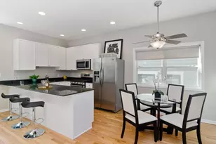 1547 W George St, Chicago, IL 60657 - Photo 4