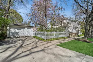 554 Brier St, Kenilworth, IL 60043 - Photo 20