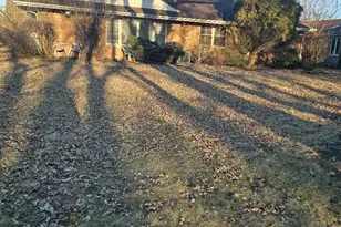 9424 Normandy Ave, Morton Grove, IL 60053 - Photo 6