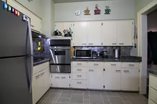 396 S Wildwood Ave, Kankakee, IL 60901 - Photo 6