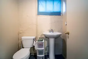 396 S Wildwood Ave, Kankakee, IL 60901 - Photo 16