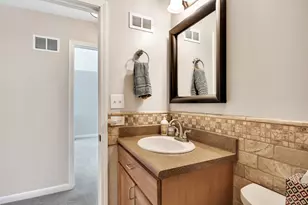 66 Hunt Trail, Lake Barrington, IL 60010 - Photo 14