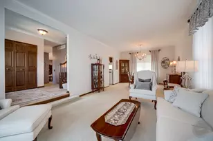 4606 Carrier Cir, Plainfield, IL 60586 - Photo 8