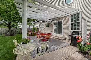 4606 Carrier Cir, Plainfield, IL 60586 - Photo 32