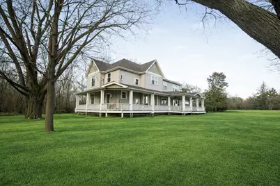 1502 S Galena Avenue, Dixon, IL 61021 - Photo 2