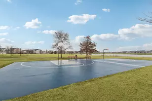 608 Hawley Dr, Oswego, IL 60543 - Photo 32