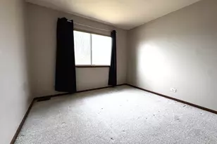 165 Winchester Dr, Streamwood, IL 60107 - Photo 16