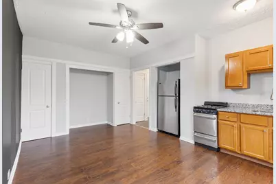 4555 N Malden Street #303, Chicago, IL 60640 - Photo 4