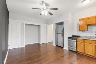 4555 N Malden St, Chicago, IL 60640 - Photo 4