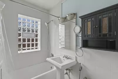 7409 N Claremont Avenue #1, Chicago, IL 60645 - Photo 6