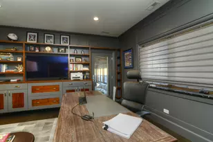 6227 N Sauganash Ave, Chicago, IL 60646 - Photo 26