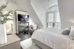 6227 N Sauganash Ave, Chicago, IL 60646 - Photo 34