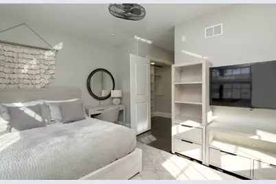 6227 N Sauganash Avenue, Chicago, IL 60646 - Photo 56