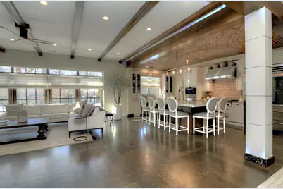 6227 N Sauganash Avenue, Chicago, IL 60646 - Photo 12