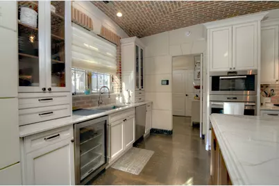 6227 N Sauganash Avenue, Chicago, IL 60646 - Photo 10