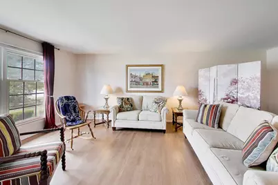 2013 N Windsor Drive, Arlington Heights, IL 60004 - Photo 4