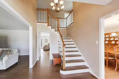2013 N Windsor Drive, Arlington Heights, IL 60004 - Photo 2