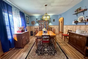 208 E Market St, Tampico, IL 61283 - Photo 6