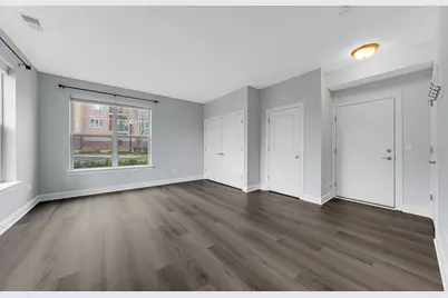 1218 Byrne Boulevard, Vernon Hills, IL 60061 - Photo 4