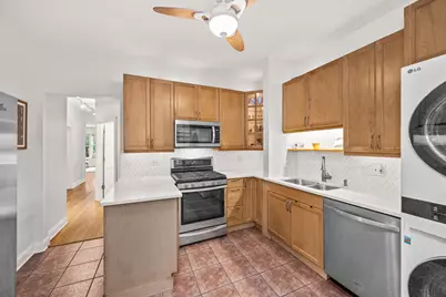 3263 N Broadway Street #2, Chicago, IL 60657 - Photo 6