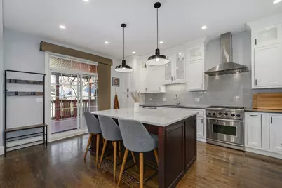 2852 W Fletcher Street, Chicago, IL 60618 - Photo 8