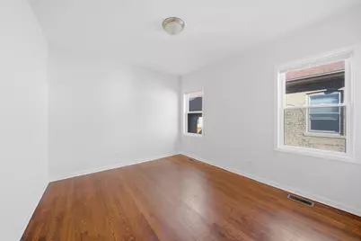 8233 S Harper Avenue, Chicago, IL 60619 - Photo 14