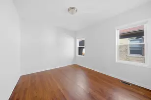 8233 S Harper Ave, Chicago, IL 60619 - Photo 14