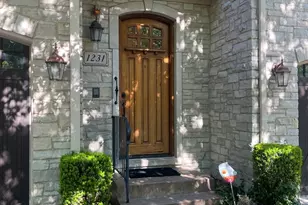 1231 Caroline Ct, Vernon Hills, IL 60061 - Photo 1