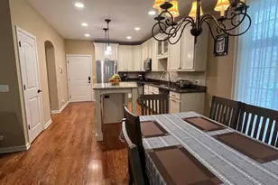 1231 Caroline Ct, Vernon Hills, IL 60061 - Photo 8