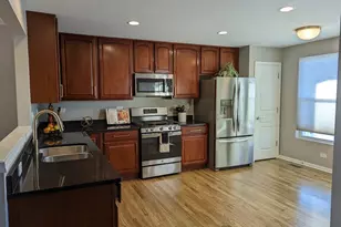 3604 Neubauer Circle, Lindenhurst, IL 60046 - Photo 6