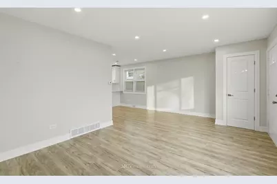 2754 E 127th Street, Chicago, IL 60633 - Photo 4
