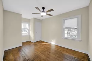 10558 S Prairie Ave, Chicago, IL 60628 - Photo 20