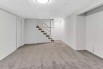 10558 S Prairie Avenue, Chicago, IL 60628 - Photo 22