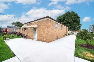 7964 S Tripp Ave, Chicago, IL 60652 - Photo 24