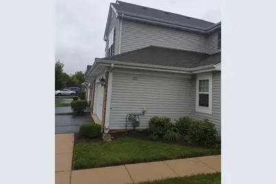 28121 W Sonoma Pass #28121, Lakemoor, IL 60051 - Photo 2