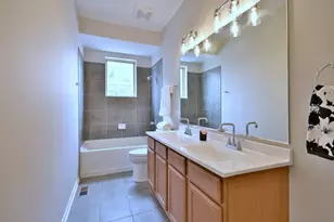 2523 S Calumet Ave, Chicago, IL 60616 - Photo 32