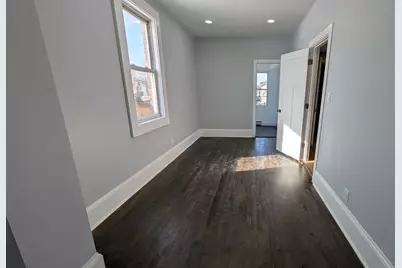 5028 W Lawrence Avenue, Chicago, IL 60630 - Photo 10