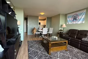 5415 N Sheridan Rd, Chicago, IL 60640 - Photo 2